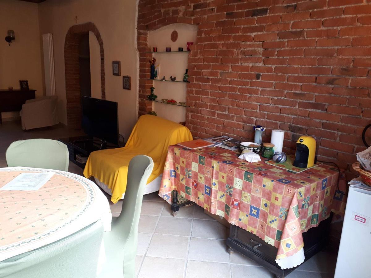 Taverna Rustica In Toscana Fucecchio Buitenkant foto
